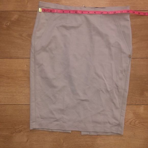 Carla Montanarini Beige Pencil Skirt Size IT 42 / US Medium - Picture 10 of 12